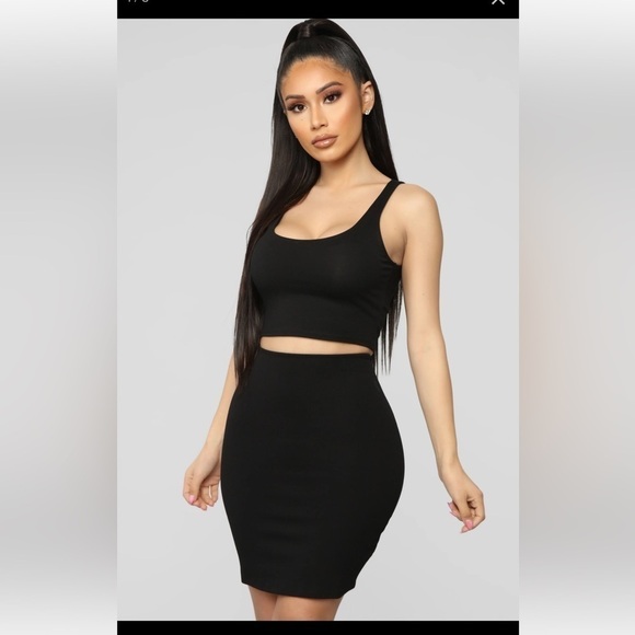 FASHION Nova Keep It Simple Black Crop Tank. Size S. NWOT P325 - Picture 2 of 7